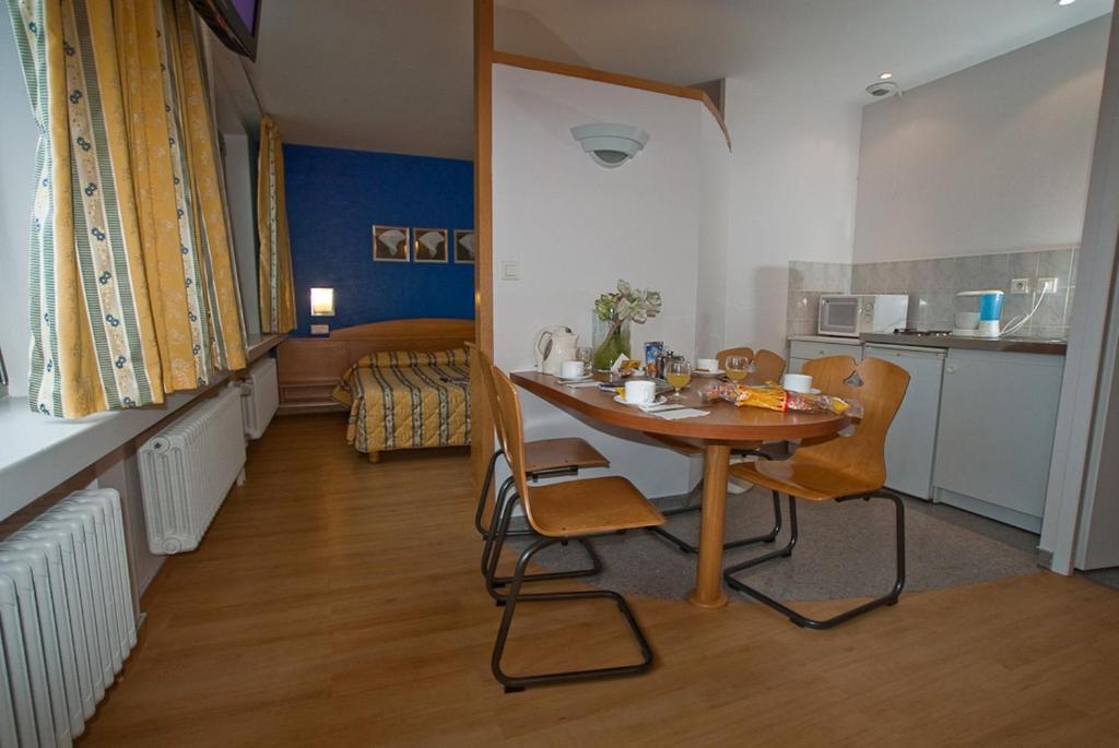 Les Messines Apparthotel Metz Quarto foto